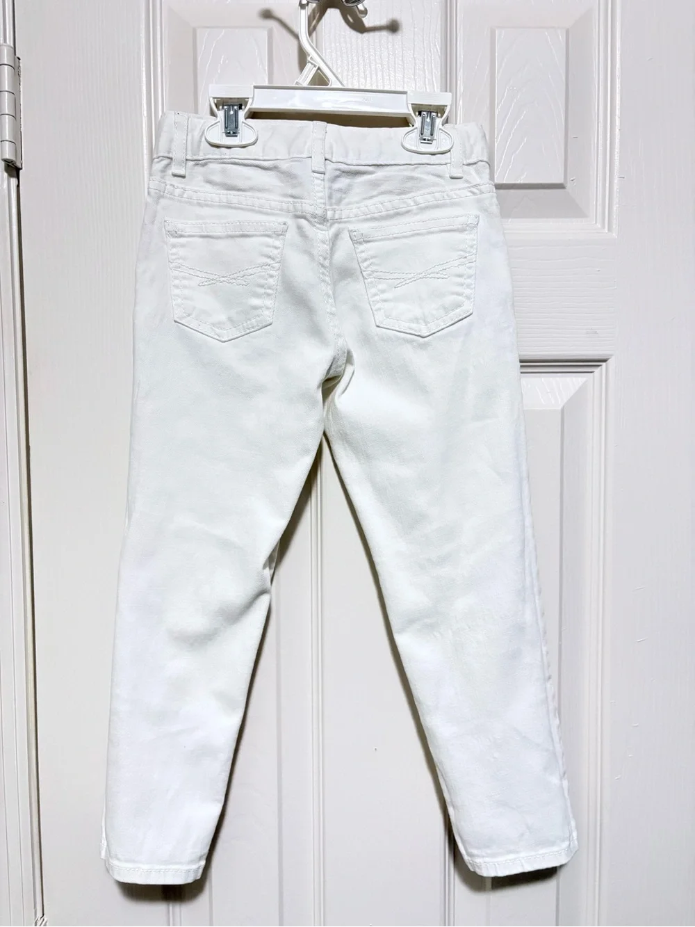 Pre-owned GAP Kids 1969 White Denim Jeans, Regular/Size: 6
